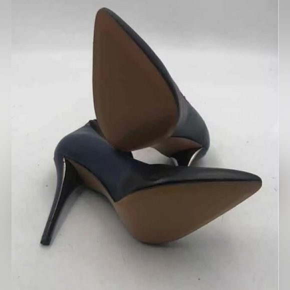 Like NEW Coach Designer Blue Black Pointed Toe Stiletto Pump Heels Size 6B - Picture 10 of 11